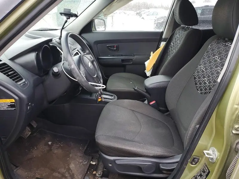 2010 KIA SOUL +  