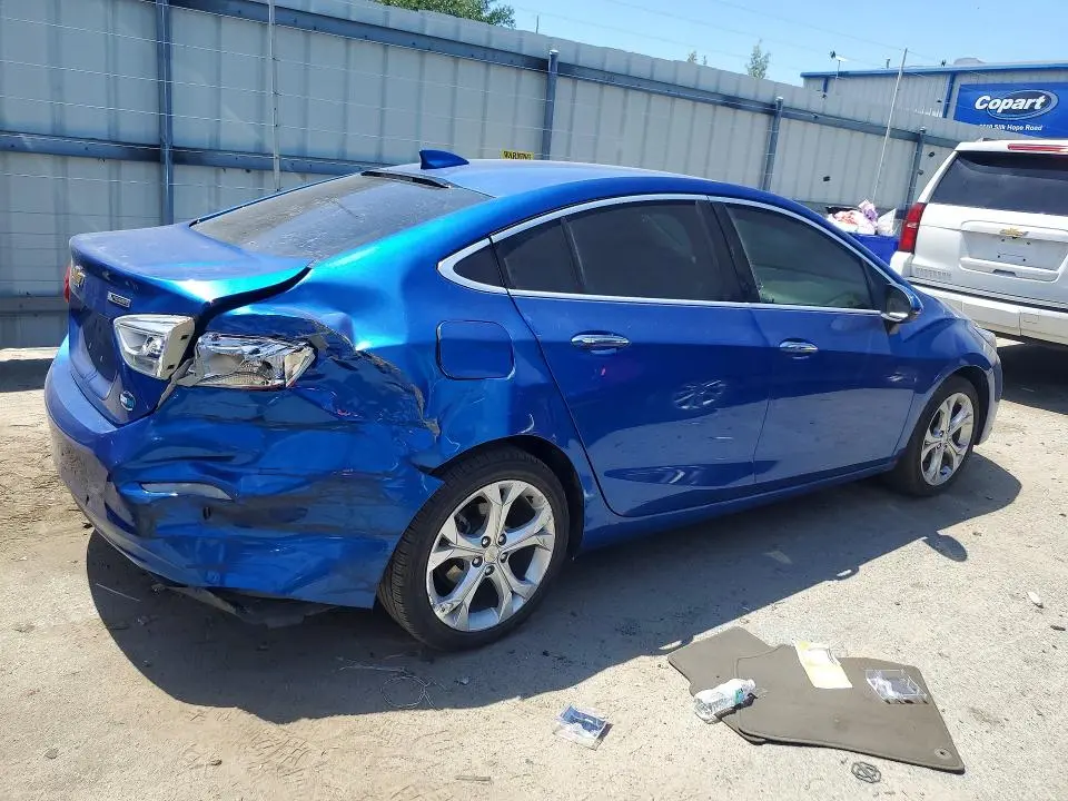 2017 CHEVROLET CRUZE   