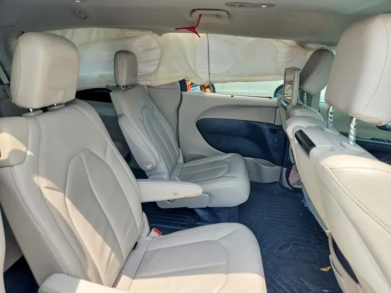 2017 CHRYSLER PACIFICA TOURING L PLUS  