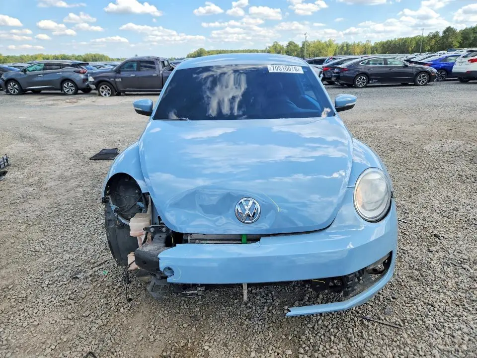 2012 VOLKSWAGEN BEETLE   