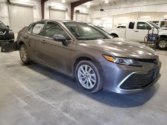 2022 TOYOTA CAMRY LE  
