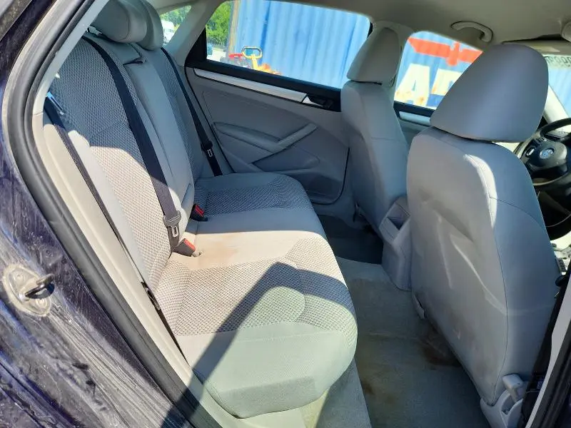 2014 VOLKSWAGEN PASSAT S  