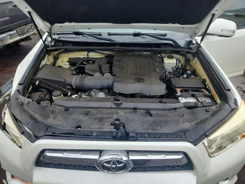 2013 TOYOTA 4RUNNER SR5  
