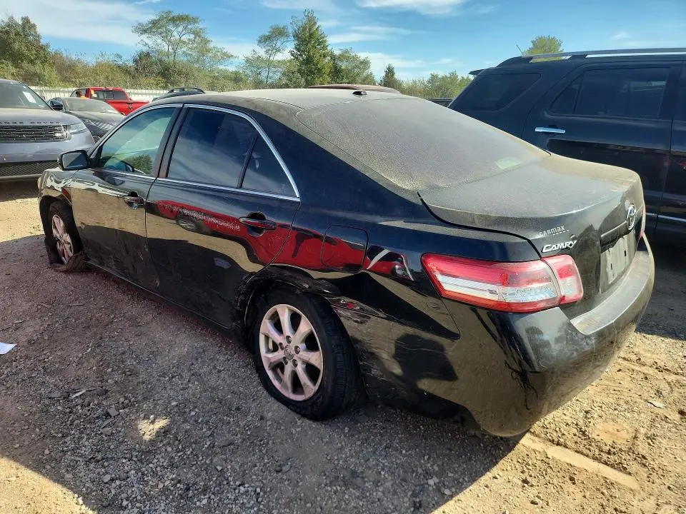2011 TOYOTA CAMRY LE  