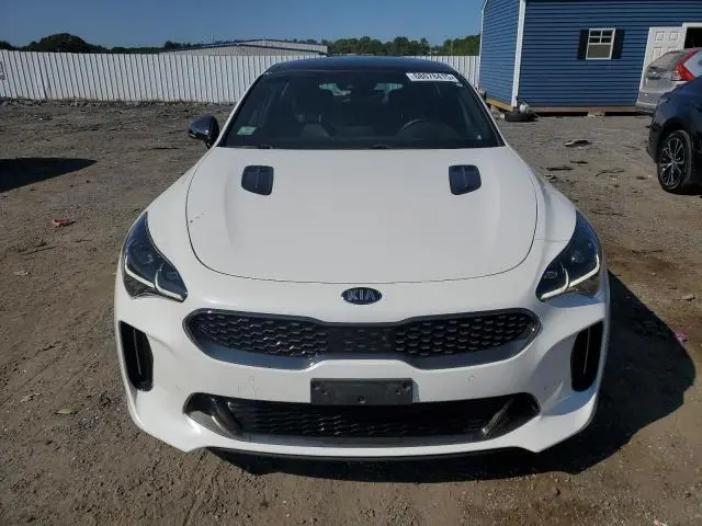 2020 KIA STINGER GT2  