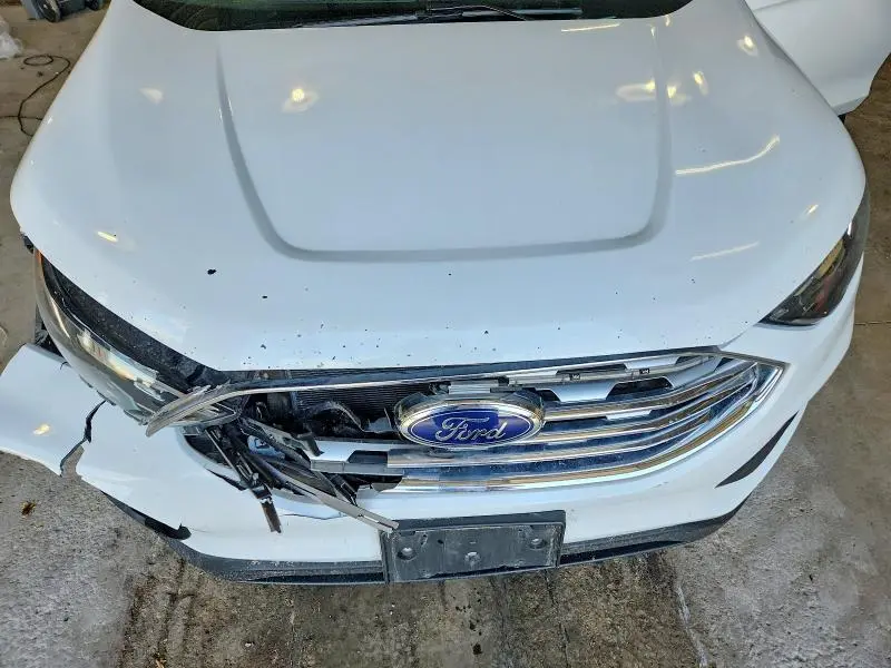 2020 FORD EDGE SE  