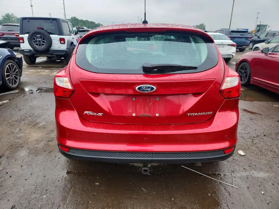2012 FORD FOCUS TITANIUM  