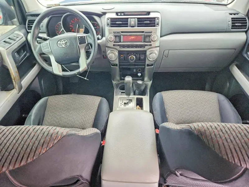 2010 TOYOTA 4RUNNER SR5  