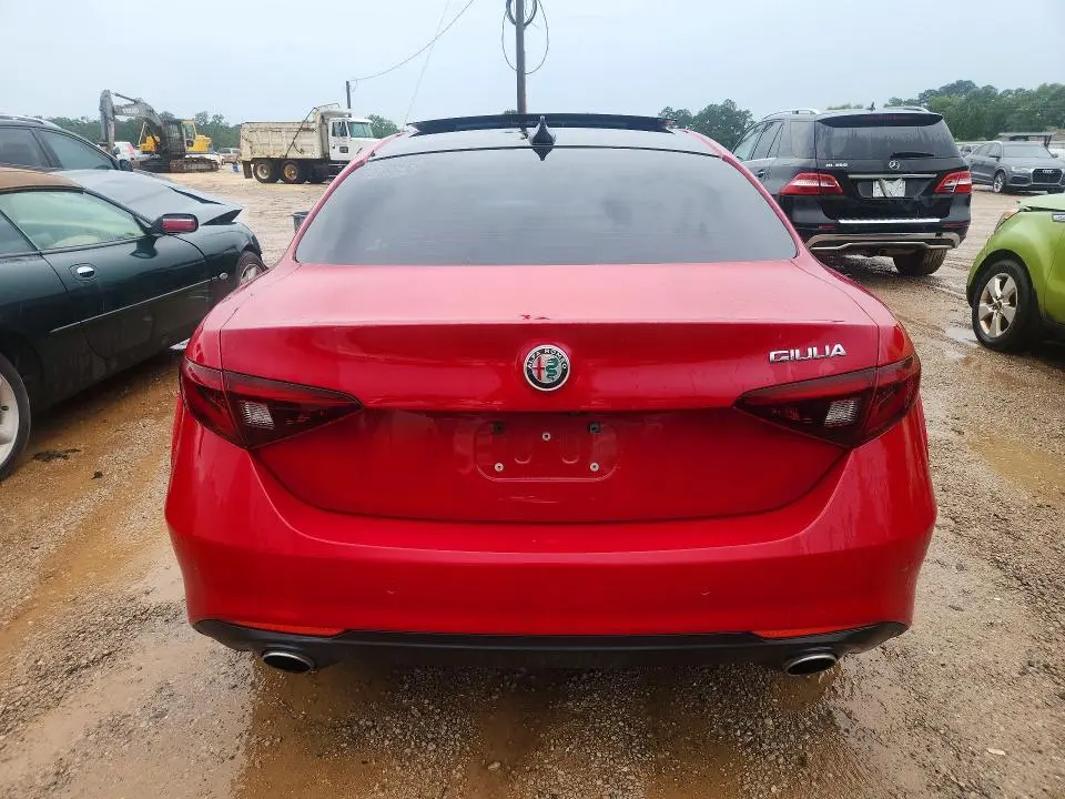 2017 ALFA ROMEO GIULIA TI  