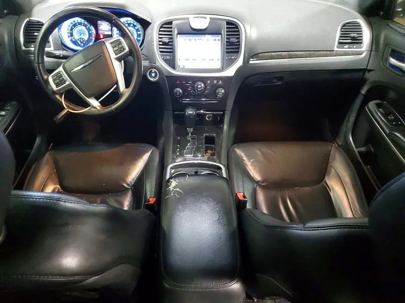 2011 CHRYSLER 300 LIMITED  