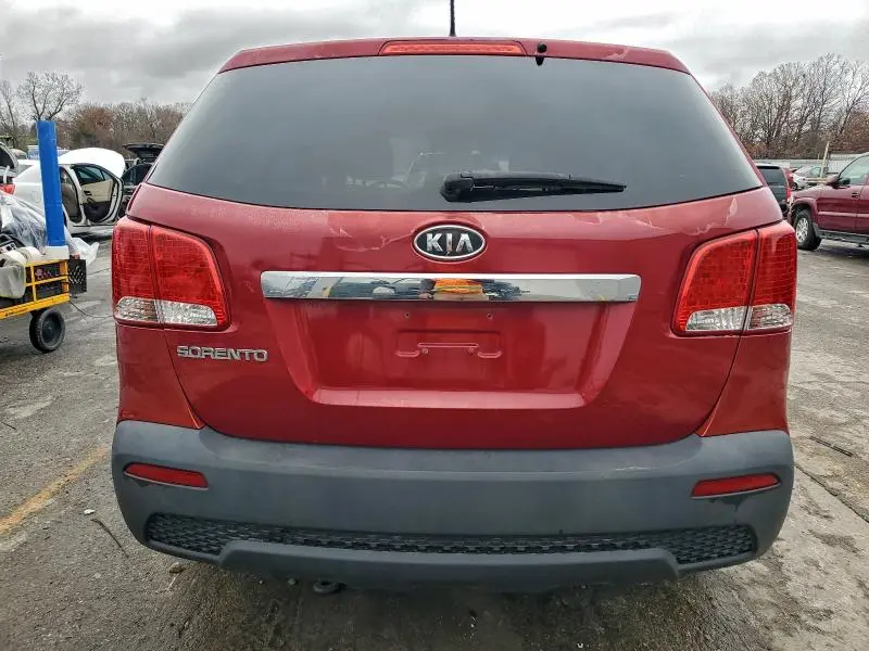 2011 KIA SORENTO BASE  