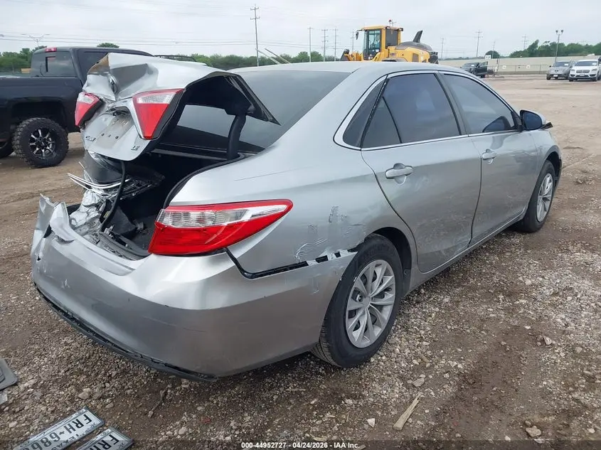 2015 TOYOTA CAMRY LE