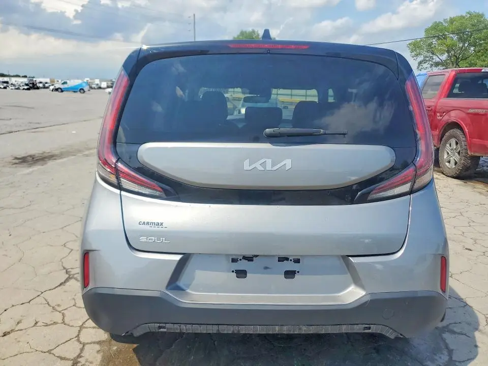 2023 KIA SOUL LX  