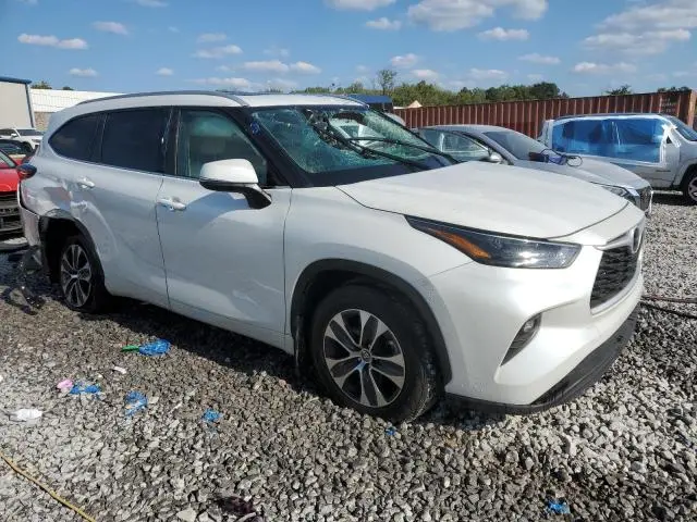 2024 TOYOTA HIGHLANDER LE  