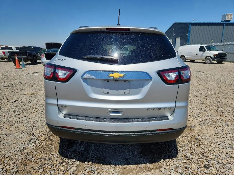 2015 CHEVROLET TRAVERSE LT  