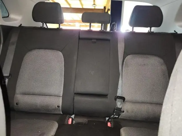 2020 HYUNDAI KONA SE  