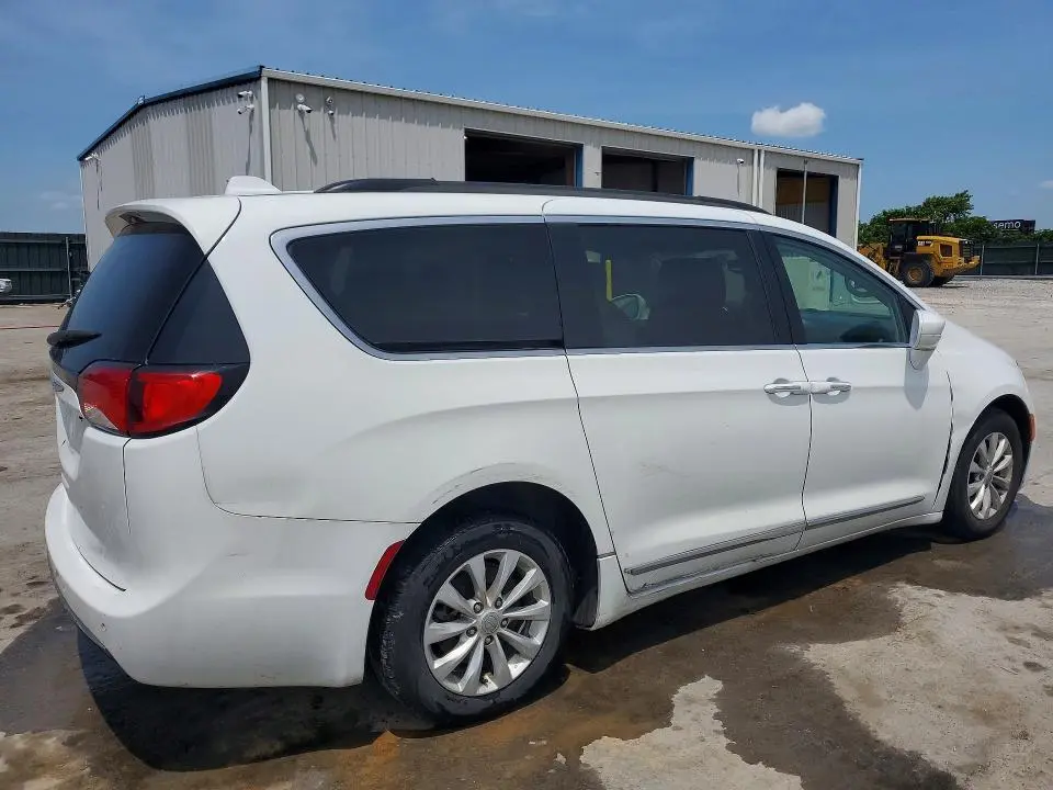 2017 CHRYSLER PACIFICA TOURING L  