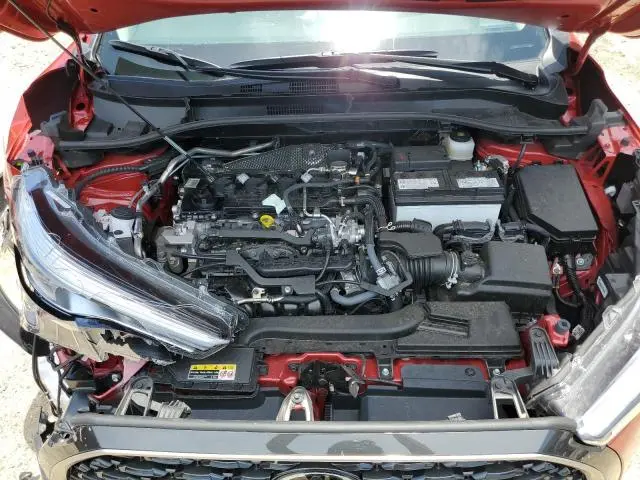 2024 TOYOTA COROLLA CROSS XLE  