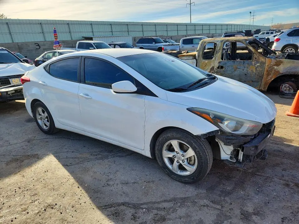 2015 HYUNDAI ELANTRA SE  