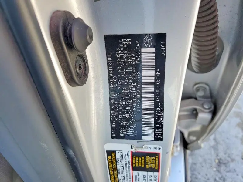 2010 TOYOTA AVALON XL  