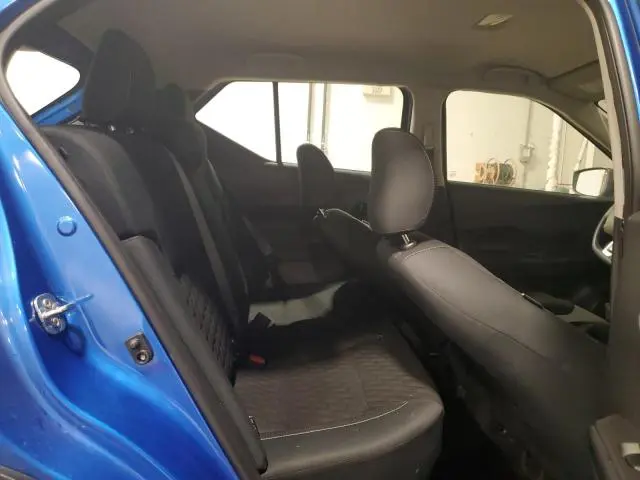 2021 NISSAN KICKS S  