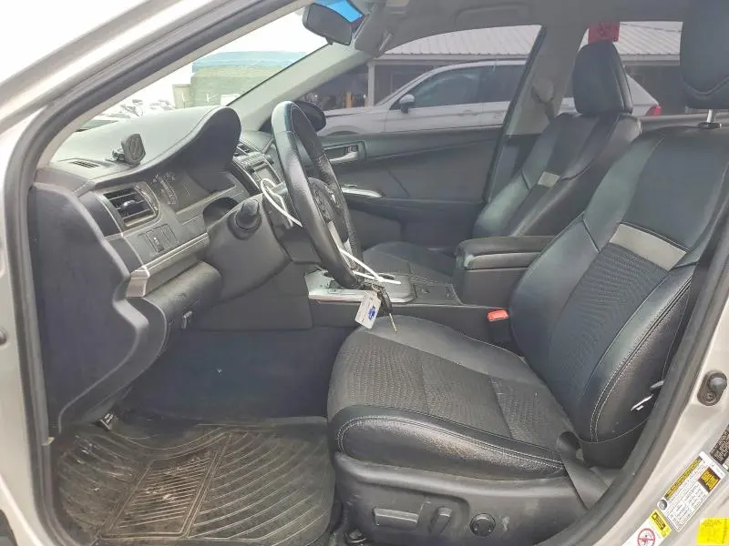 2012 TOYOTA CAMRY SE  
