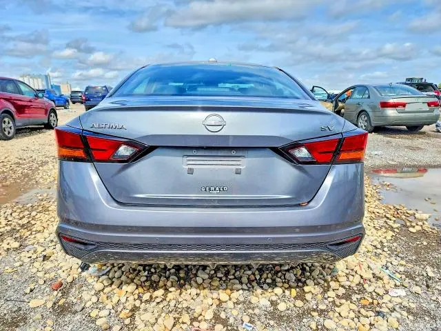 2023 NISSAN ALTIMA SV  