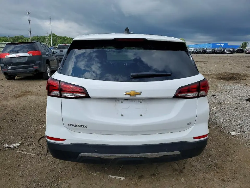 2022 CHEVROLET EQUINOX LT  