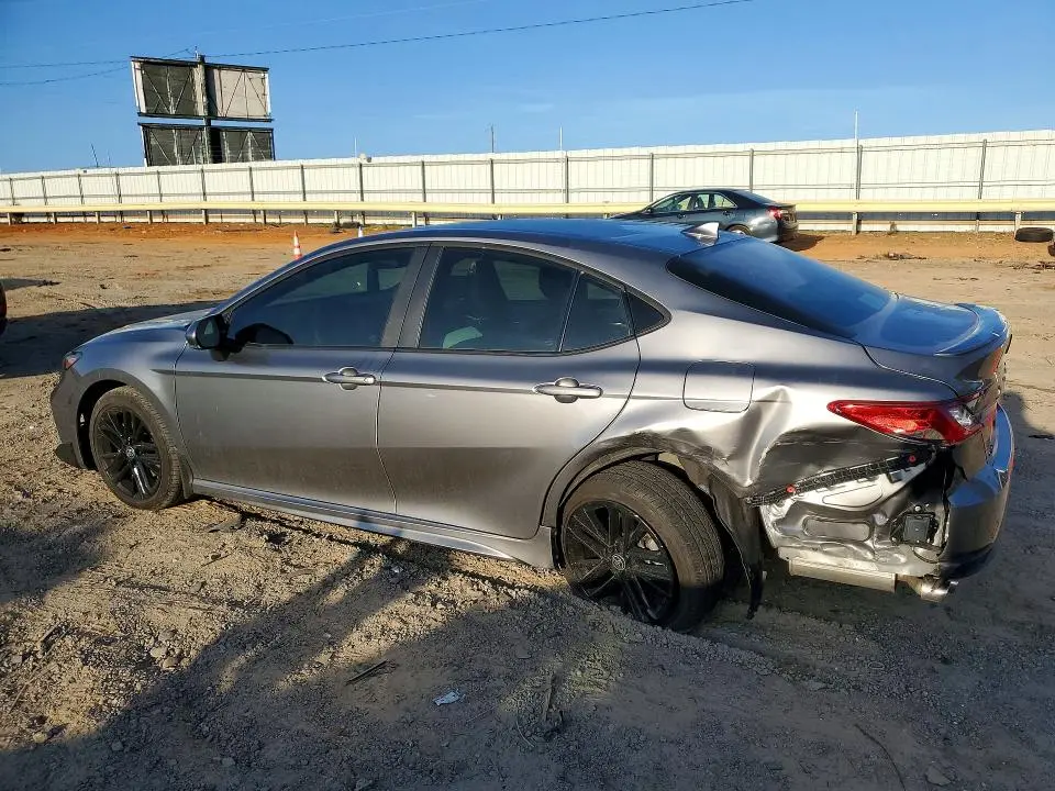 2025 TOYOTA CAMRY   