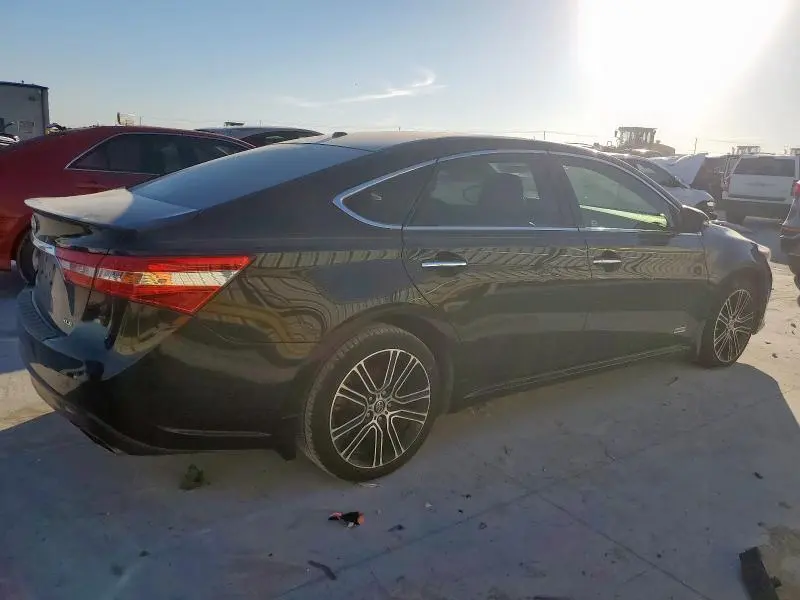 2015 TOYOTA AVALON XLE  