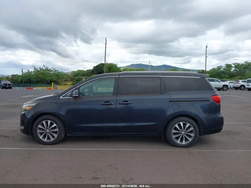 2016 KIA SEDONA SX