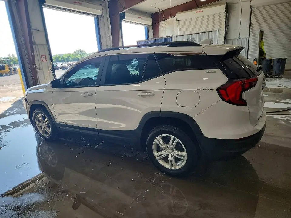 2021 GMC TERRAIN SLE  