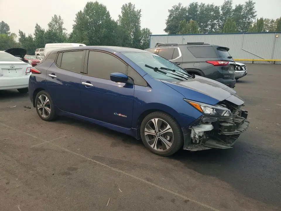 2018 NISSAN LEAF SL  