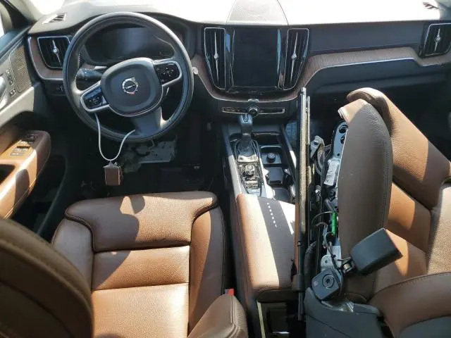 2020 VOLVO XC60 T5 INSCRIPTION  