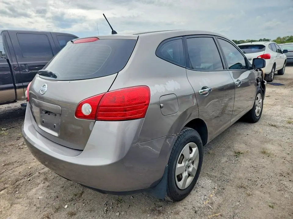 2010 NISSAN ROGUE S  