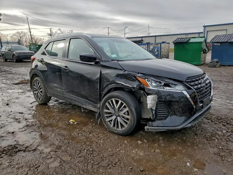 2024 NISSAN KICKS SV  