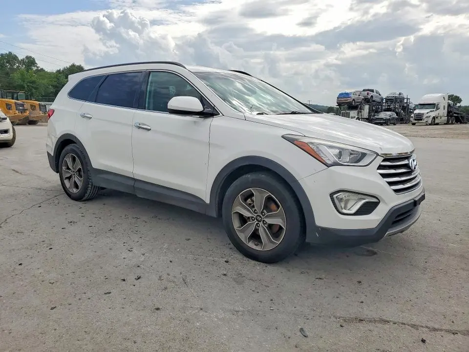 2016 HYUNDAI SANTA FE SE  
