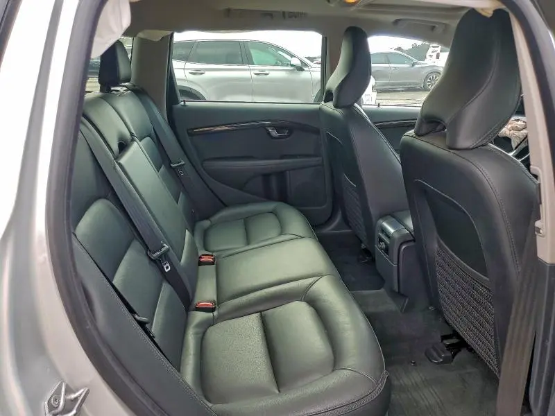 2016 VOLVO XC70 T5 PREMIER  