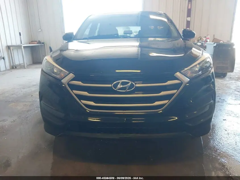 2018 HYUNDAI TUCSON SE