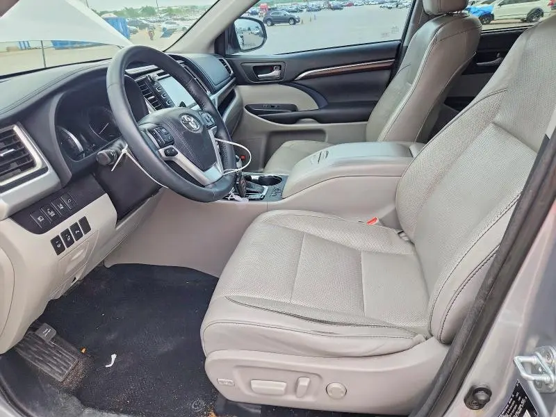 2016 TOYOTA HIGHLANDER LIMITED PLATINUM  