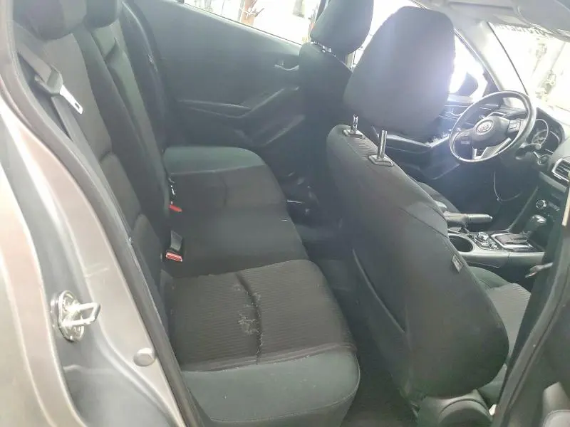 2015 MAZDA 3 TOURING  