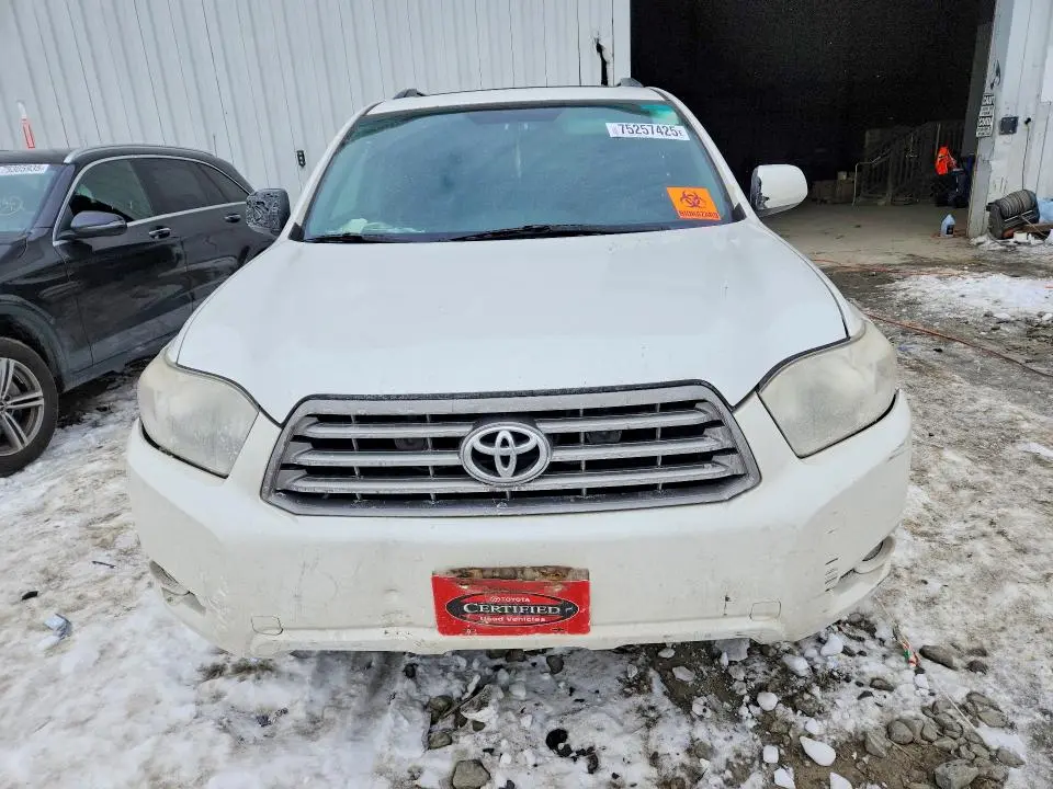 2010 TOYOTA HIGHLANDER SE  