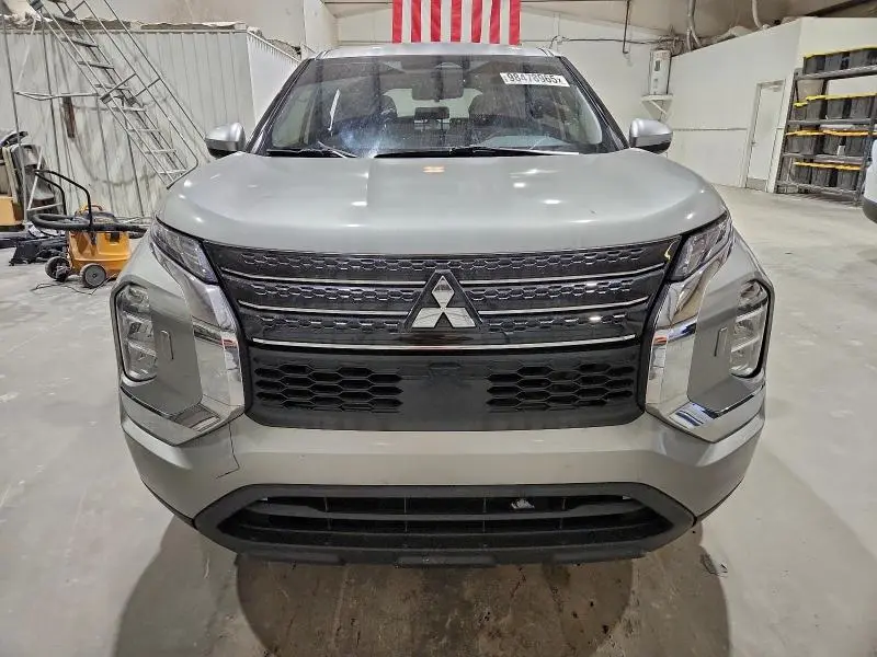 2022 MITSUBISHI OUTLANDER ES  