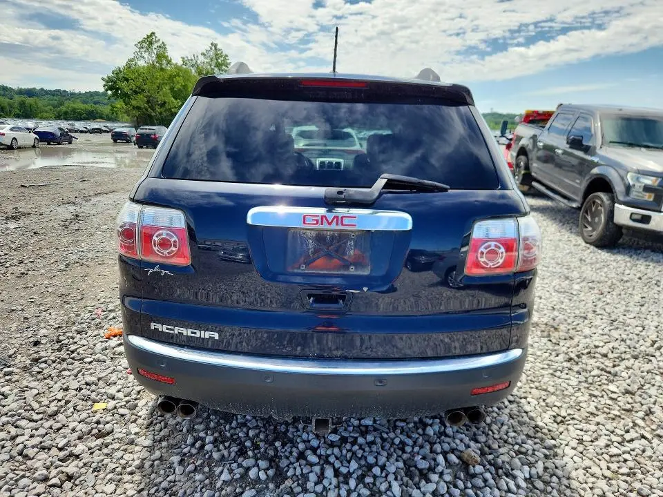 2011 GMC ACADIA SLT-1  