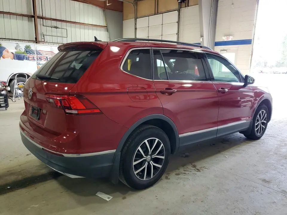 2021 VOLKSWAGEN TIGUAN SE  
