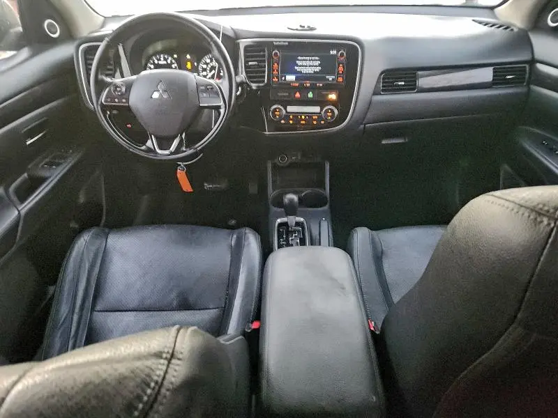 2016 MITSUBISHI OUTLANDER SE  