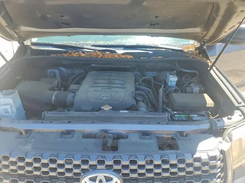 2017 TOYOTA TUNDRA SR5  