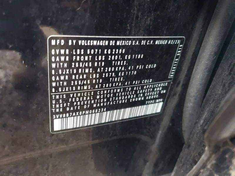 2023 VOLKSWAGEN TIGUAN SE R-LINE BLACK  