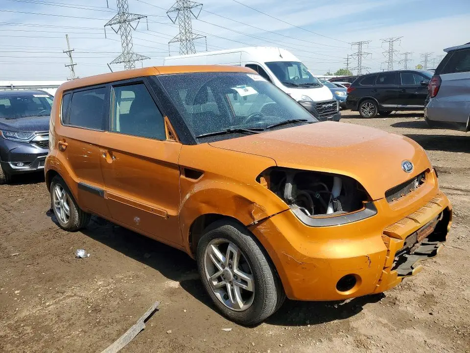 2011 KIA SOUL +  