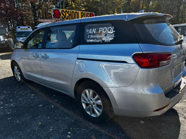 2017 KIA SEDONA L  